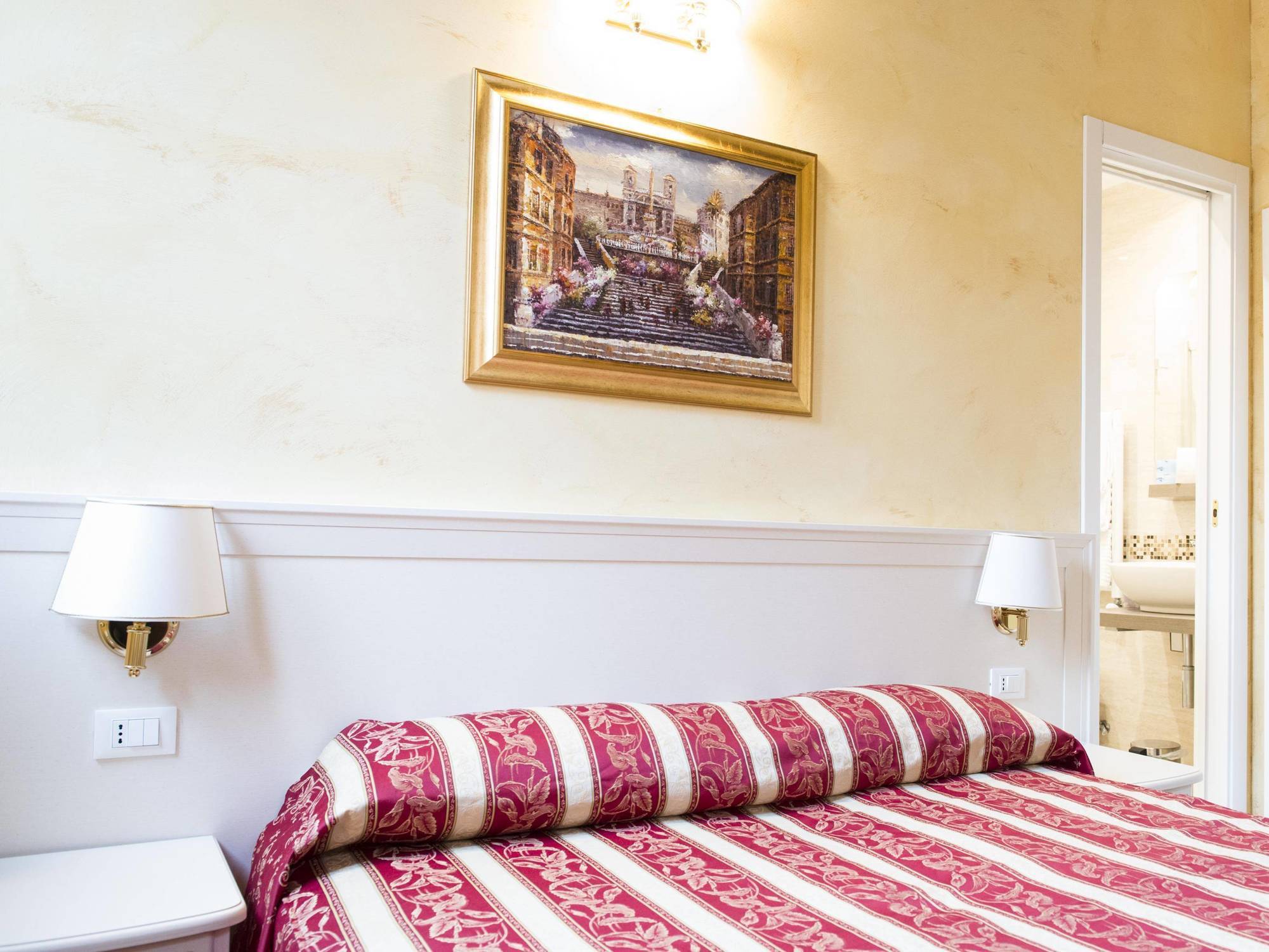 Domus Trevi Frühstückspension Rom